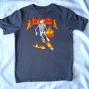 Halloween Skeleton Flame Basketball Metal Rock T-Shirt – Boys Size Medium